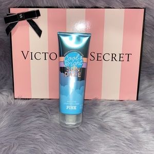PINK Cool & Bright Sun Daze lotion